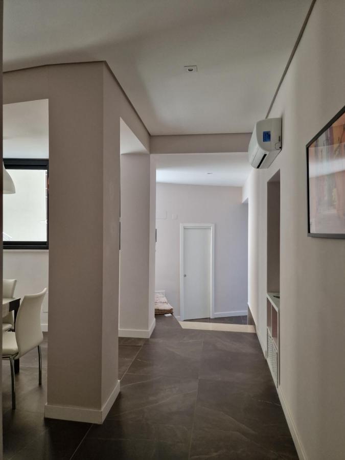 The White Domus Apartment ตาออร์มินา ภายนอก รูปภาพ